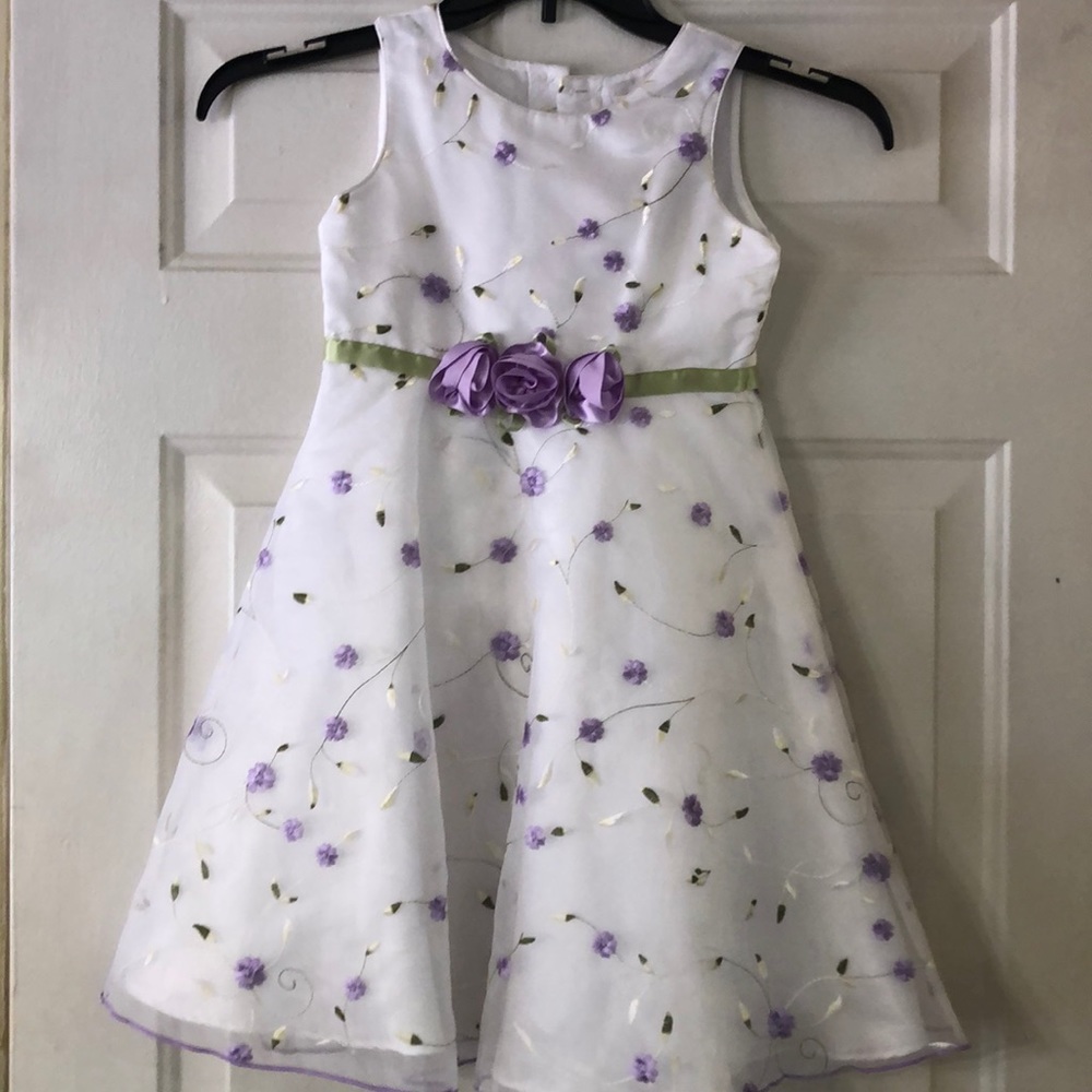 Beautiful White Dress with Purple Flowers, Size 6X